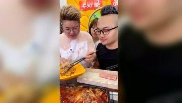娱乐吃瓜酱晕车
